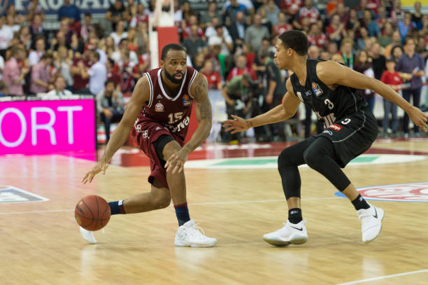 谓令人瞩目 谓令人瞩目