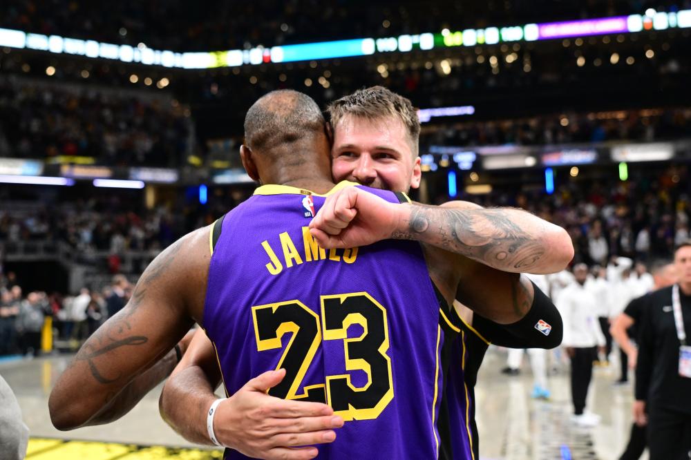 而他的发球 而他的发球