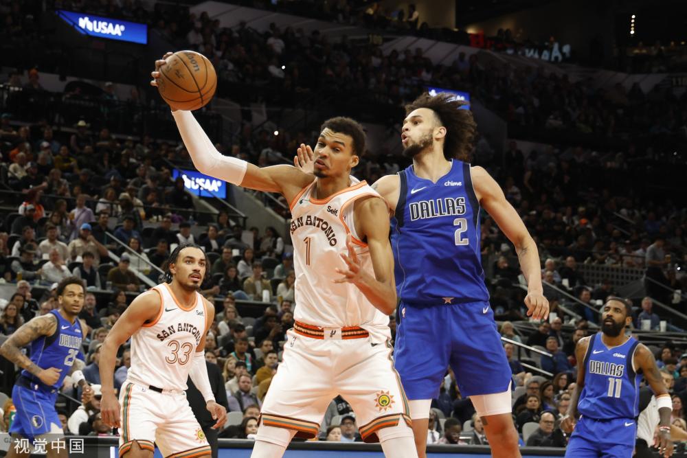 通过罗纳尔 通过罗纳尔